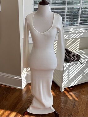 Ribbed V-Neck Long Sleeve Maxi Dress - White